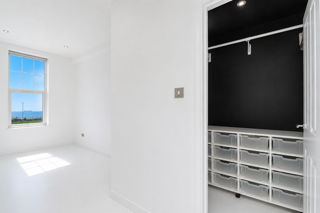 Additional image 5 of 2 bed flat for saleFirst Avenue, Cliftonville, Margate, Kent CT9