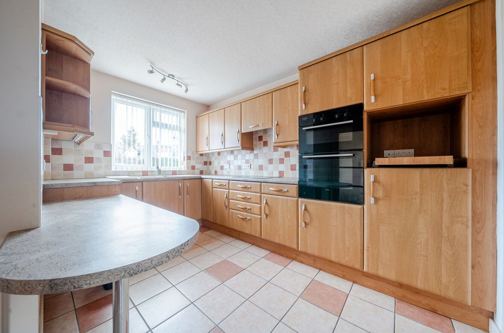 Additional image 7 of 3 bed detached house for saleGuilsfield, Welshpool, Powys SY21