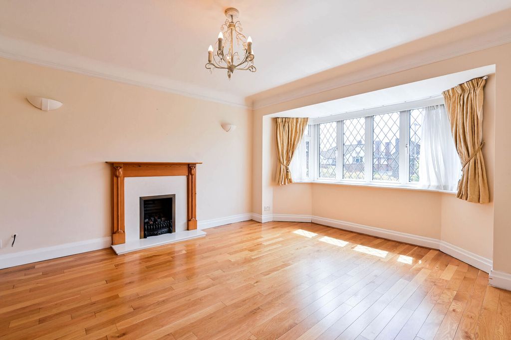 Additional image 2 of 4 bed detached house for saleBurghley Avenue, Coombe, New Malden KT3