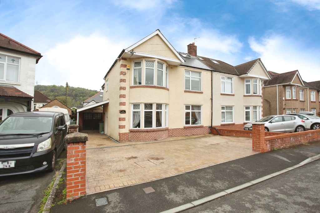 4 bed semi-detached house for saleLon Heulog, Pontypridd CF37