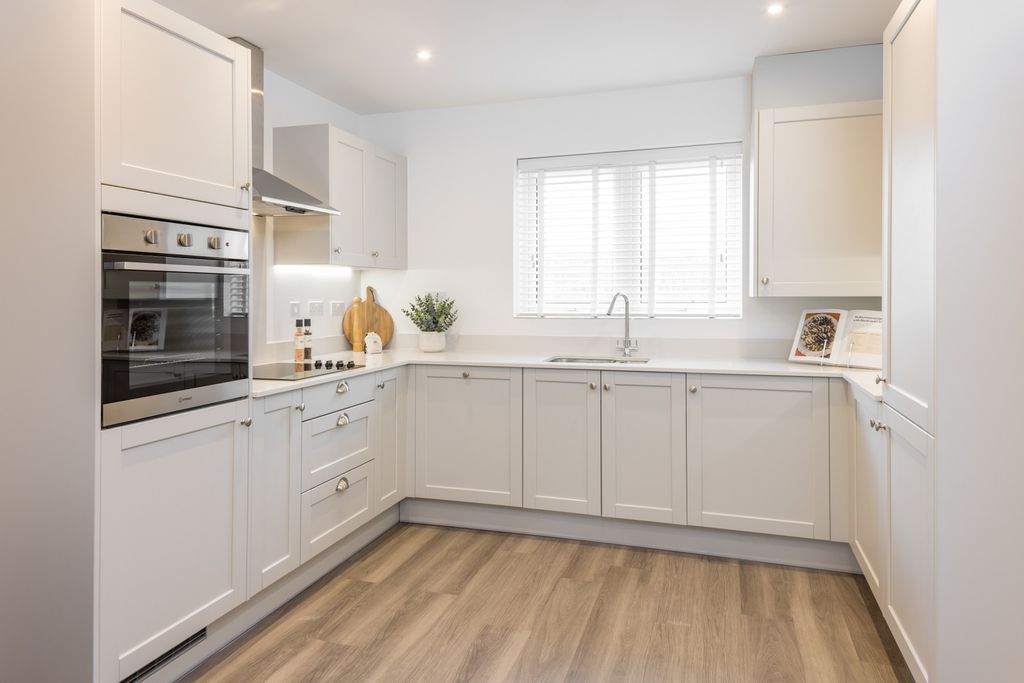 Additional image 2 of 1 bed flat for sale"Sanderling Court Plot 344" at 18 Goshawk Road, Lancing BN15