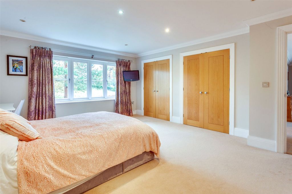 Additional image 14 of 6 bed detached house for saleBeechwood Drive, Marlow, Buckinghamshire SL7