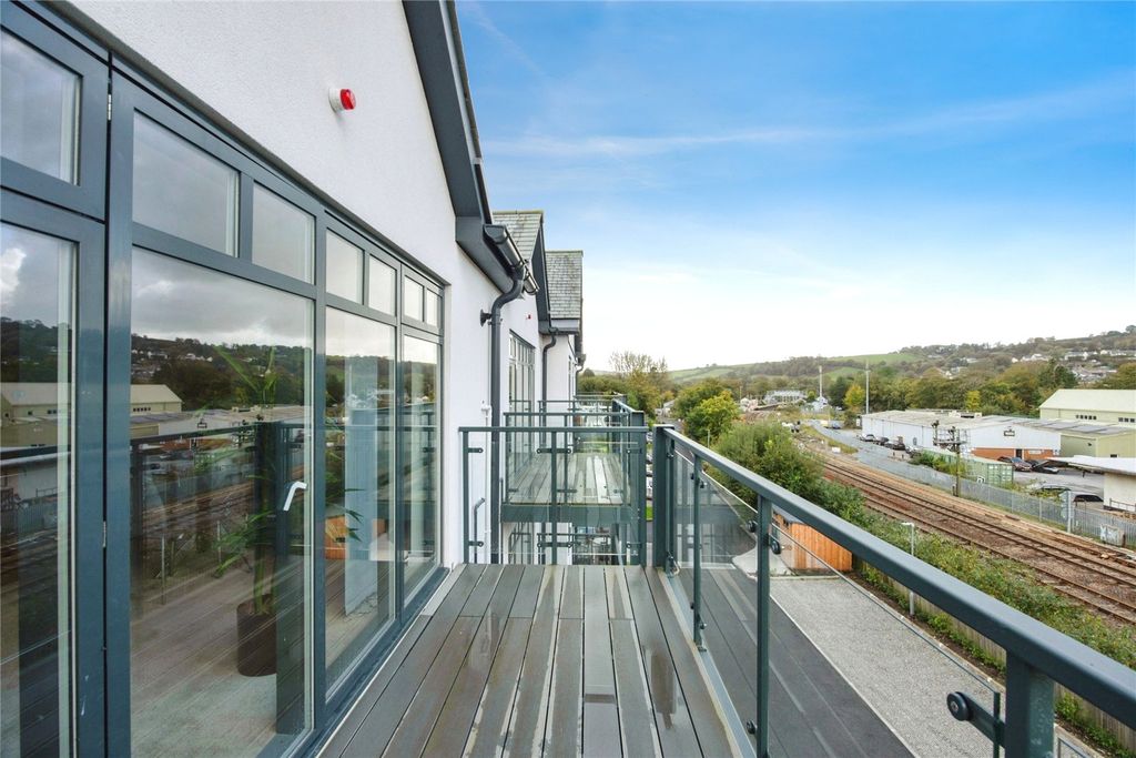 Additional image 18 of 1 bed flat for saleThe Yard, Lostwithiel, Cornwall PL22