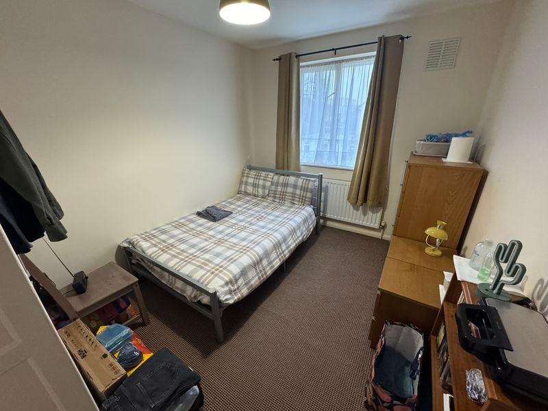 Additional image 5 of 5 bed semi-detached house for saleRuislip Road, Northolt UB5
