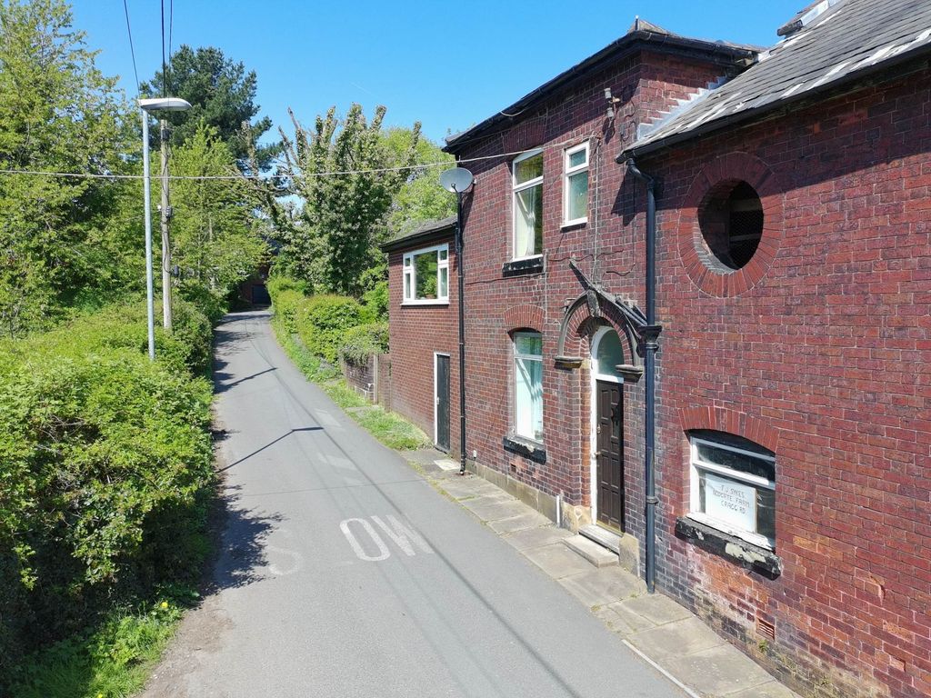 Additional image 4 of 3 bed farmhouse for saleCragg Road, Chadderton OL1