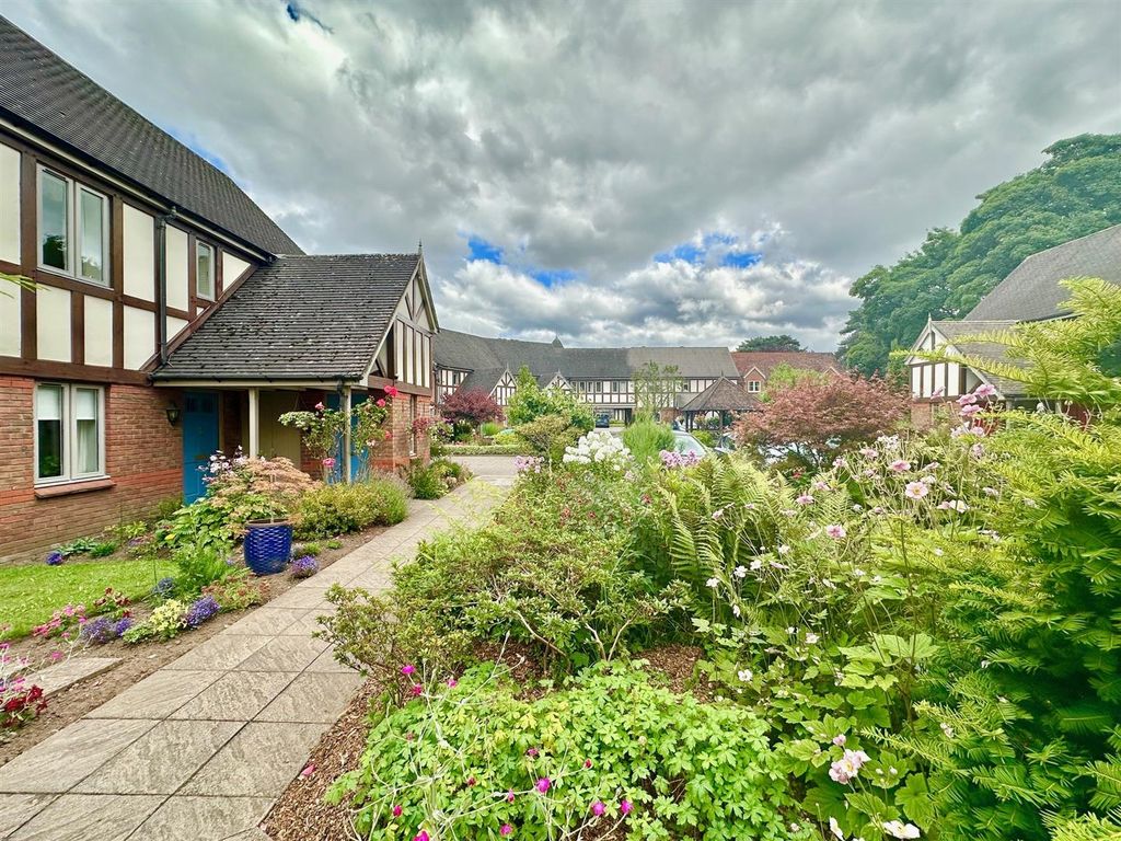 Additional image 23 of 2 bed flat for sale23 Richmond Village, Nantwich, Cheshire CW5