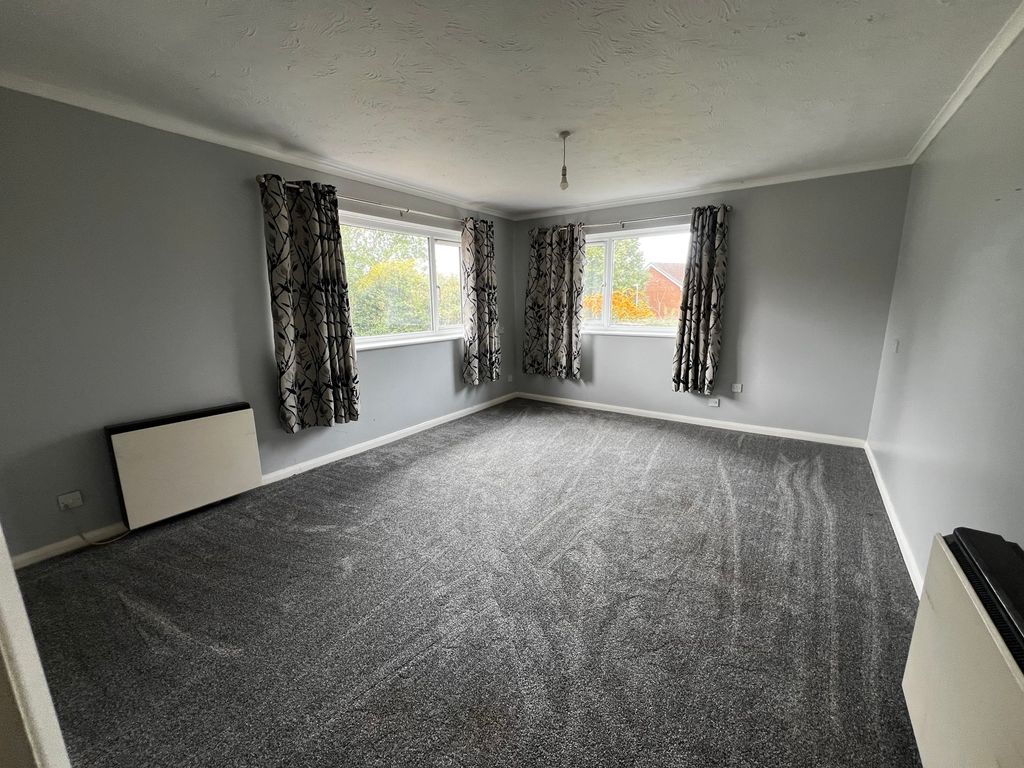 Additional image 2 of 1 bed flat for saleRuskin Court, Newport Pagnell MK16