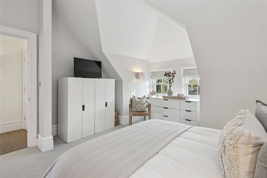 Additional image 19 of 6 bed semi-detached house for saleThetford Road, New Malden KT3