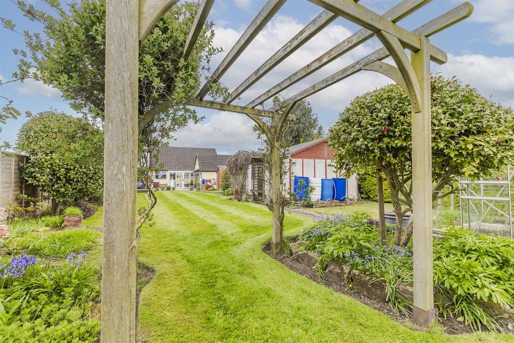 Additional image 23 of 3 bed detached bungalow for saleColleys Lane, Willaston, Cheshire CW5