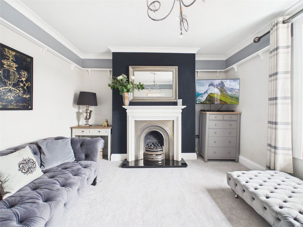 3 bed detached house for saleDaws House, Launceston PL15 photo 3