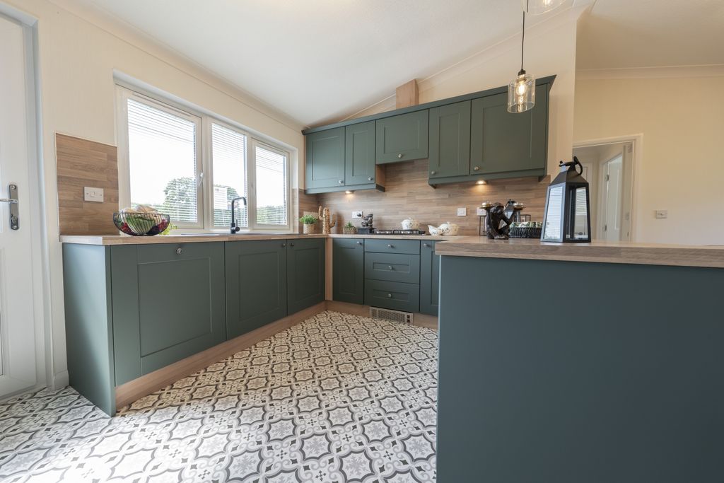 Additional image 7 of 2 bed mobile/park home for sale41 The Grange Moorbarns Lane, Lutterworth LE17