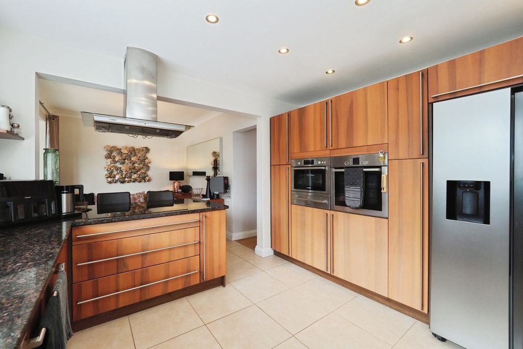 Additional image 3 of 4 bed detached house for salePoplar Grove, Mansfield NG19