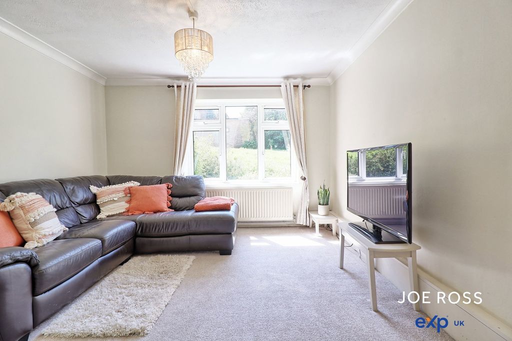 Additional image 5 of 2 bed flat for saleSt. Giles Crescent, Maldon CM9