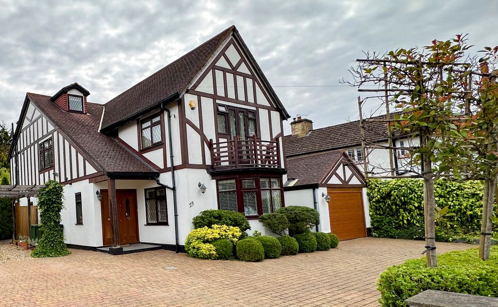 Additional image 2 of 5 bed detached house for saleHeath Drive, Potters Bar, Hertfordshire EN6