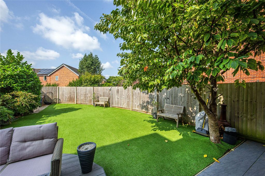 Additional image 2 of 5 bed semi-detached house for saleLondon Road, Stapeley, Nantwich, Cheshire CW5