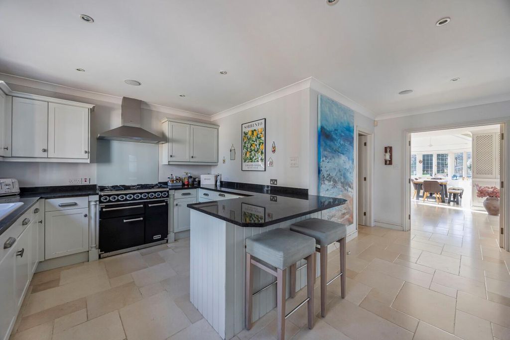 Additional image 2 of 6 bed detached house for saleHighfield Park, Marlow SL7