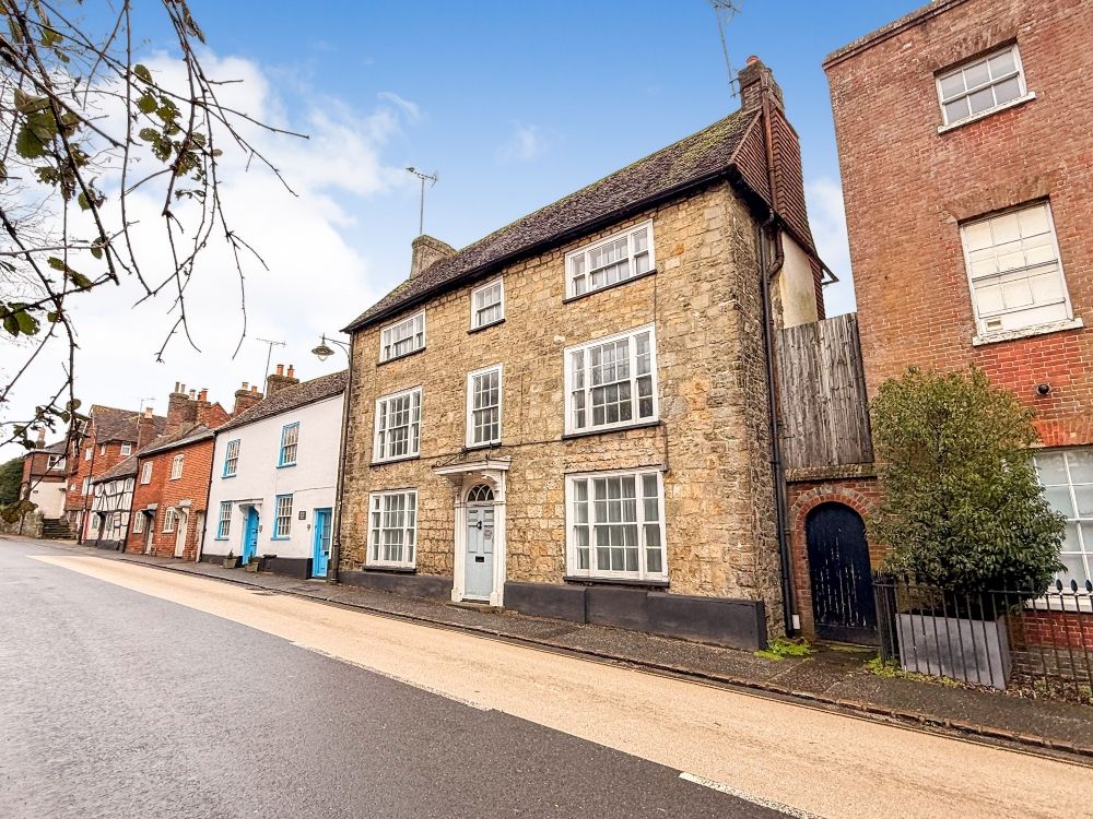 4 bed cottage for salePound Street, Petworth GU28