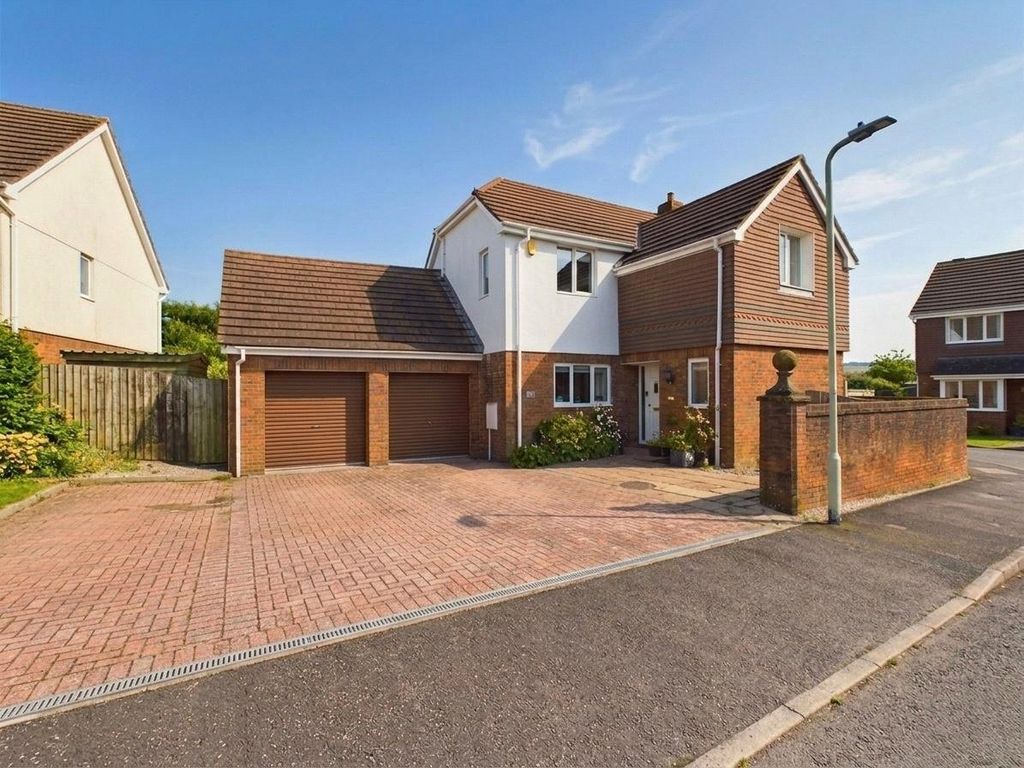 4 bed detached house for saleMoorcroft Court, Okehampton, Devon EX20