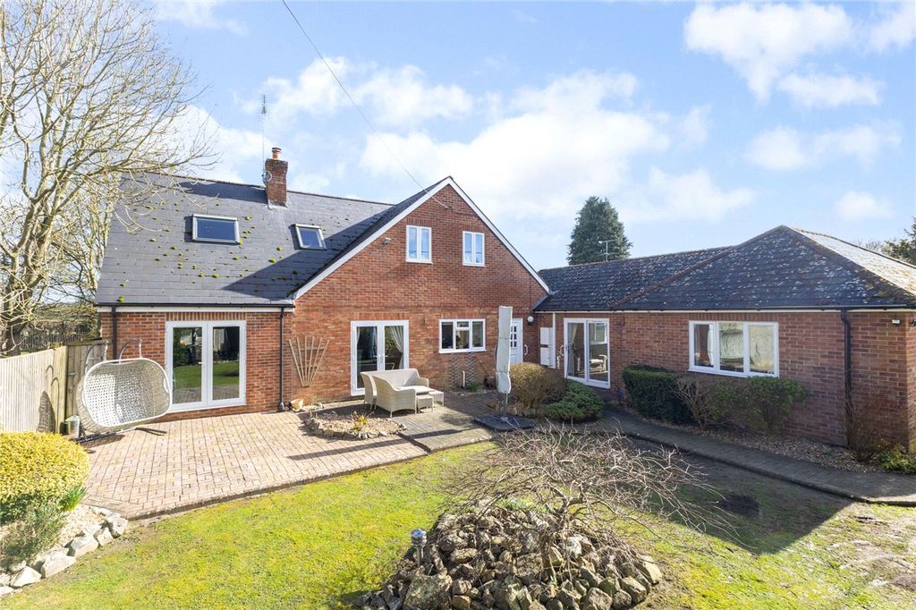 4 bed detached house for saleUpavon Road, North Newnton, Pewsey, Wiltshire SN9