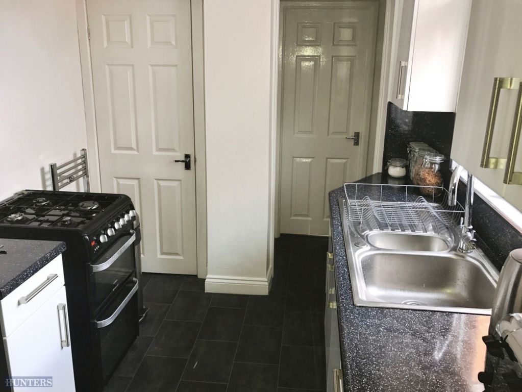 3 bed flat for saleTrevor Terrace, North Shields NE30 photo 4