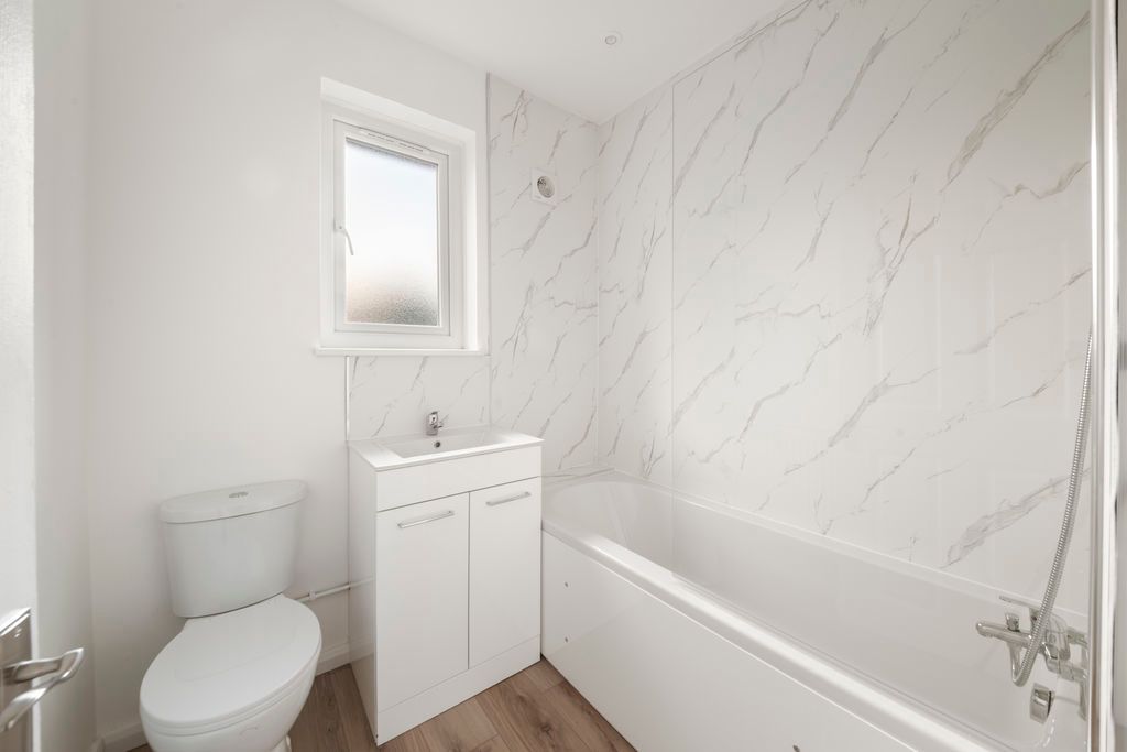 Additional image 7 of 2 bed maisonette for salePetworth Close, Northolt UB5