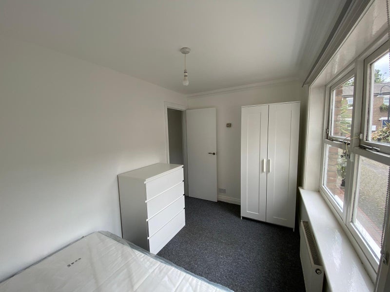 Room in a Shared Flat, Harmsworth Mews, SE11, N1 7GU photo 4