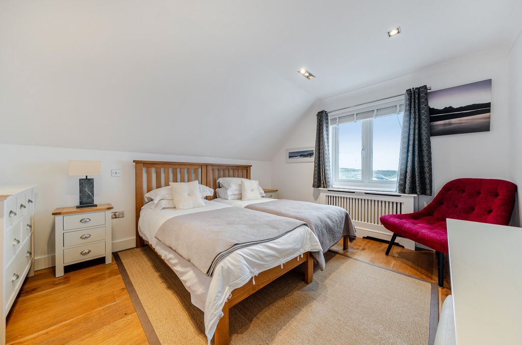 Additional image 5 of 2 bed flat for saleHeadland Road, Newquay, Cornwall TR7