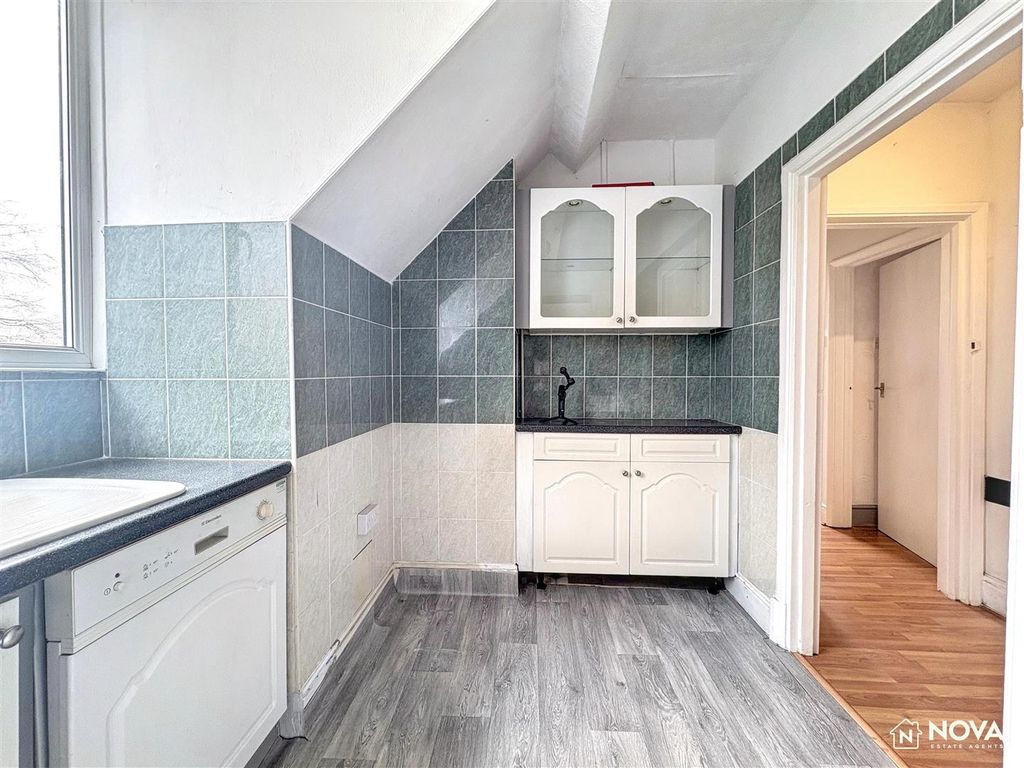 Additional image 26 of 9 bed detached house for saleLansdowne House, Luton LU3