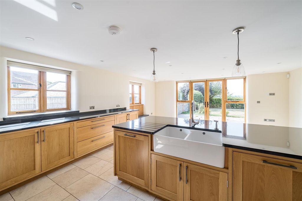 Additional image 3 of 5 bed detached house for salePicts Hill, Langport TA10