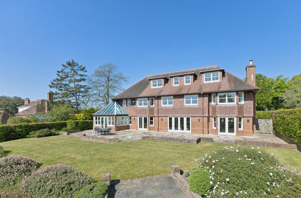 5 bed detached house for saleThe Avenue, Petersfield GU31