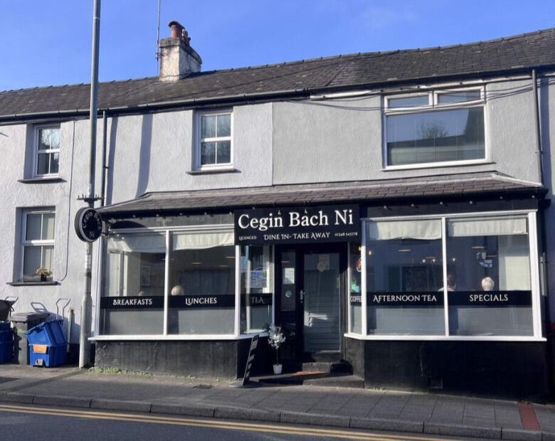 6 bed terraced house for saleSt. Georges Road, Menai Bridge LL59