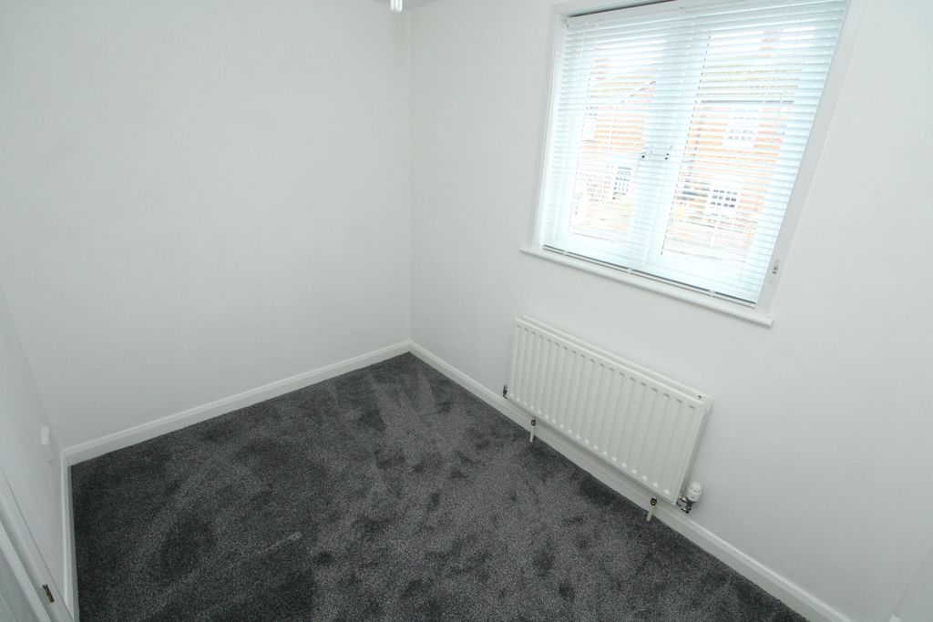 Additional image 8 of 2 bed flat for saleHigh Street, Newport Pagnell MK16