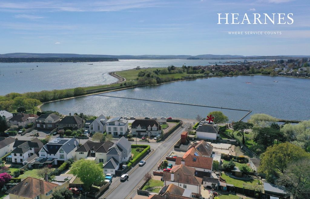 3 bed flat for sale68 Twemlow Avenue, Poole BH14