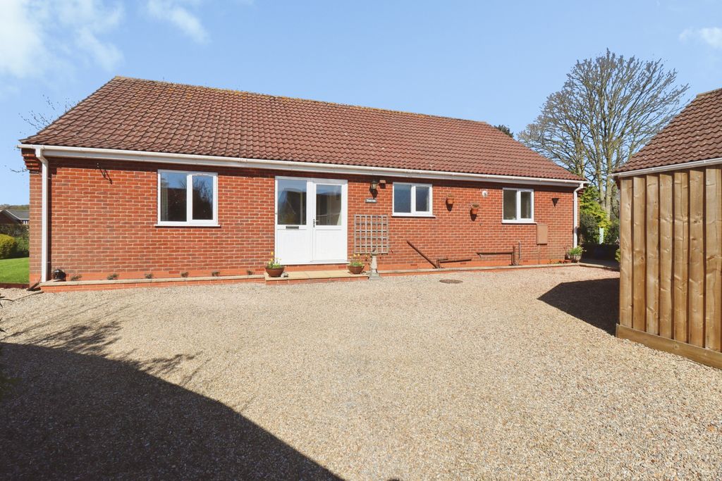 Additional image 39 of 2 bed detached bungalow for saleLegsby Road, Market Rasen LN8