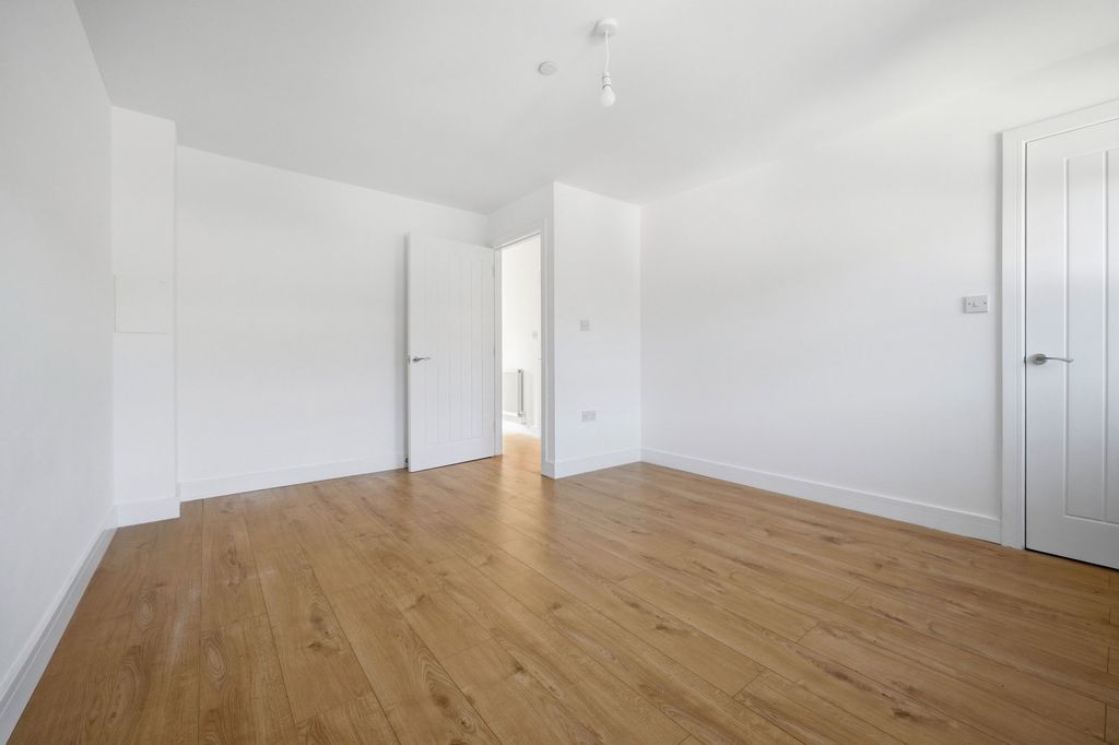 Additional image 6 of 3 bed town house for saleWoodland Street, Mountain Ash CF45