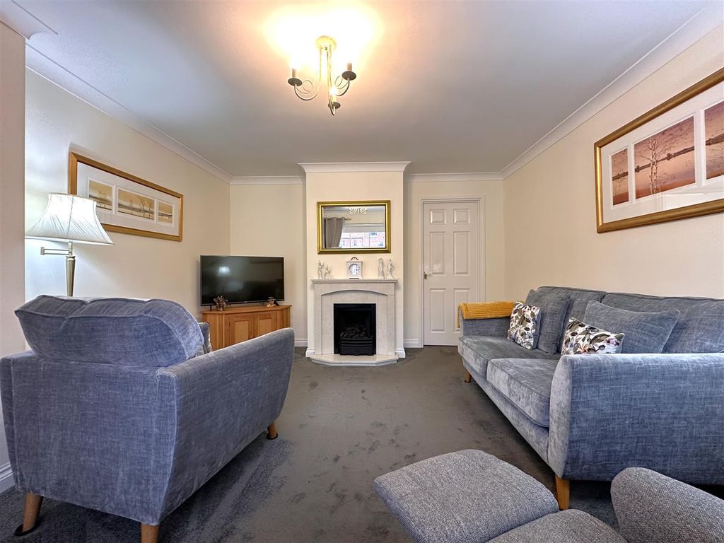 Additional image 8 of 3 bed semi-detached house for saleKingsnorth Close, Newark NG24