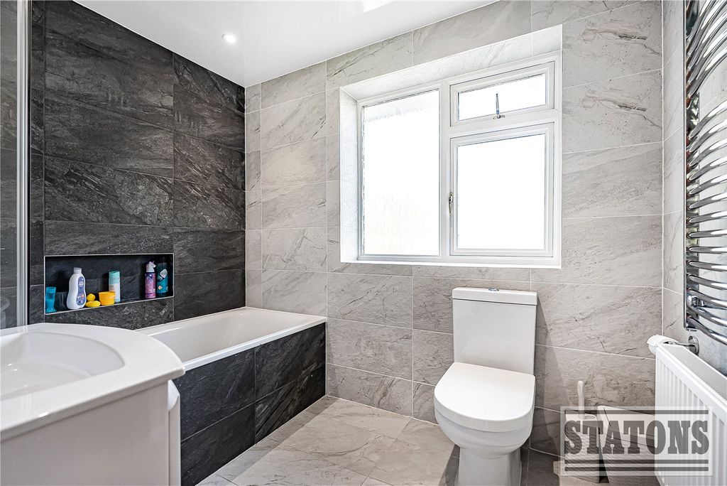 Additional image 20 of 5 bed detached house for saleThe Avenue, Potters Bar, Hertfordshire EN6