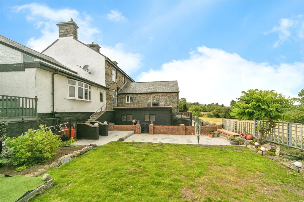 6 bed detached house for saleConway Road, Tal-Y-Bont, Conwy, Conwy LL32