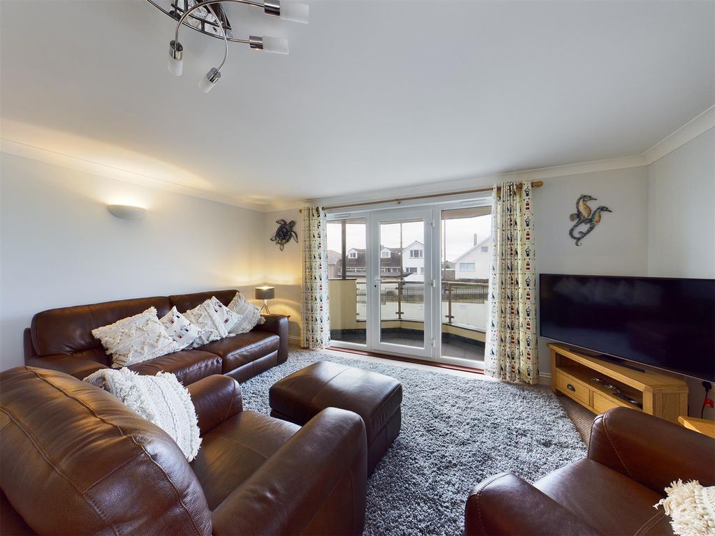 Additional image 3 of 3 bed flat for salePentire Avenue, Pentire, Newquay TR7