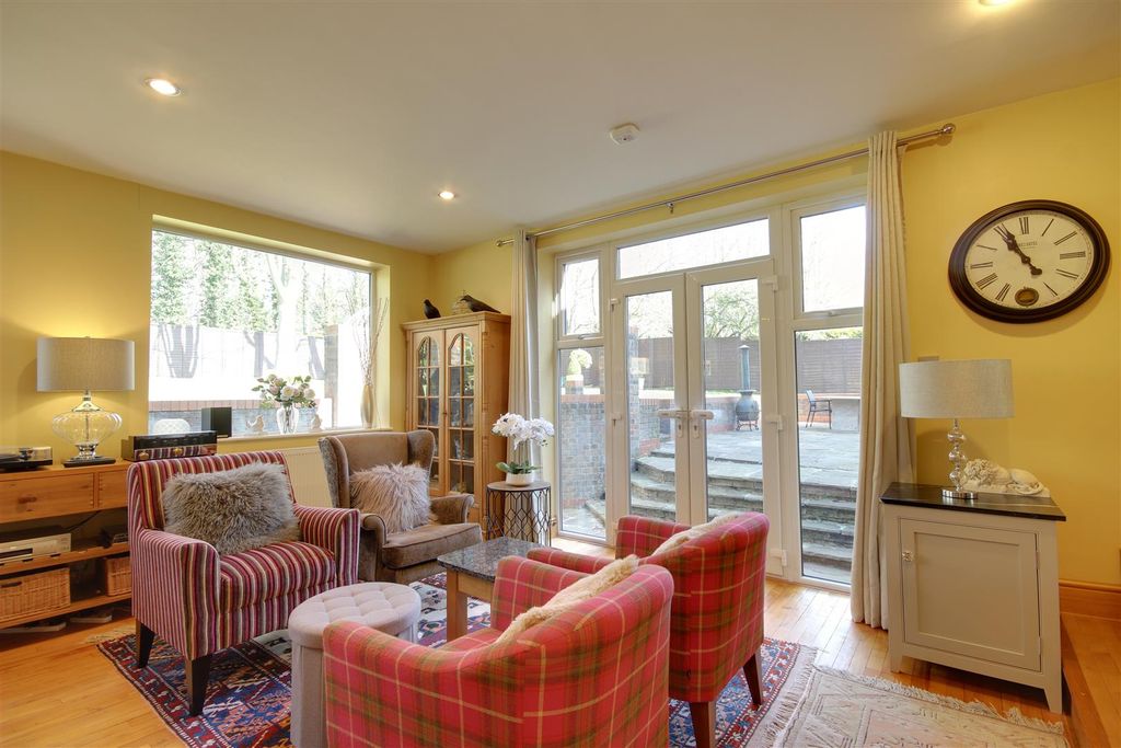 Additional image 9 of 6 bed detached house for saleWoodlands Rise, North Ferriby HU14