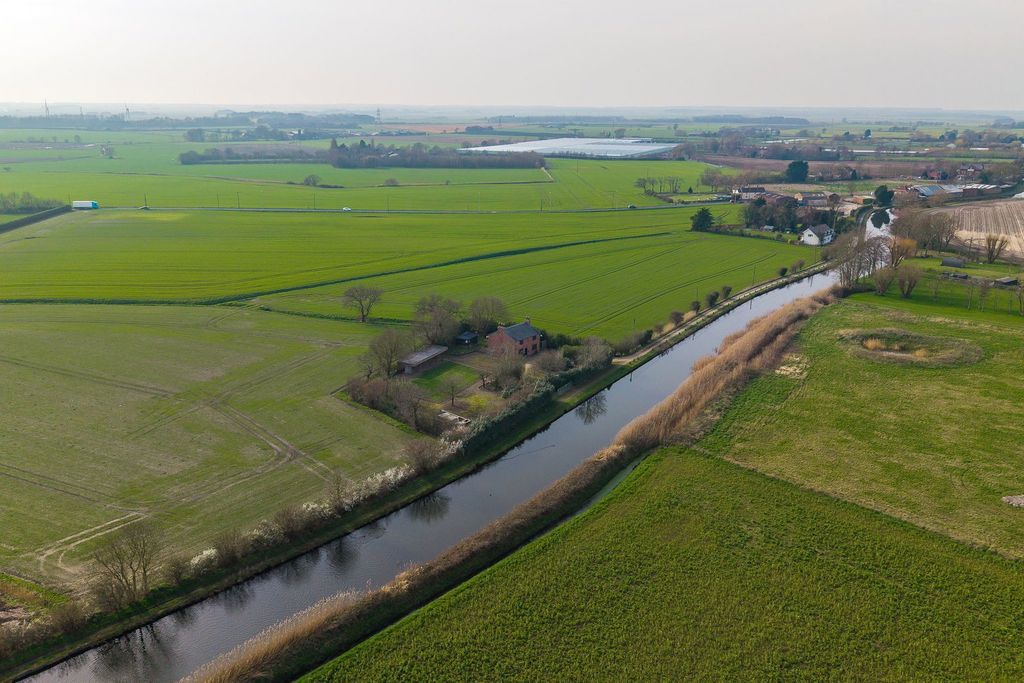 Additional image 3 of 2 bed cottage for saleCanal Cottage, Downholland, Aughton, Ormskirk L39
