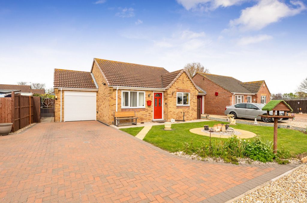 2 bed detached bungalow for saleAqua Drive, Mablethorpe LN12
