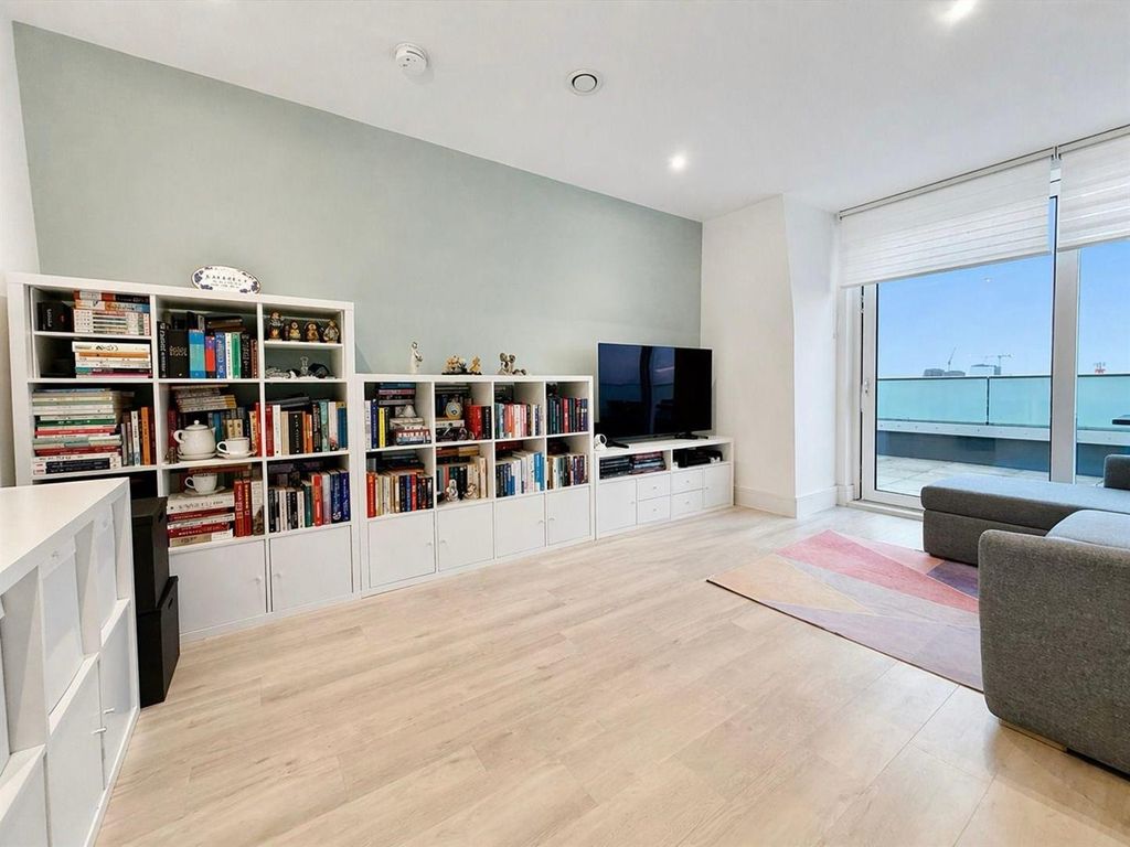 Additional image 4 of 3 bed flat for saleBurlington Road, New Malden KT3