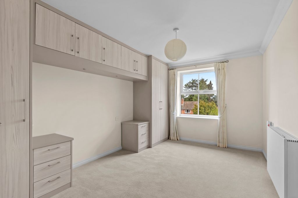 Additional image 12 of 1 bed flat for salePeel Lodge, Dean Street, Marlow, Buckinghamshire SL7