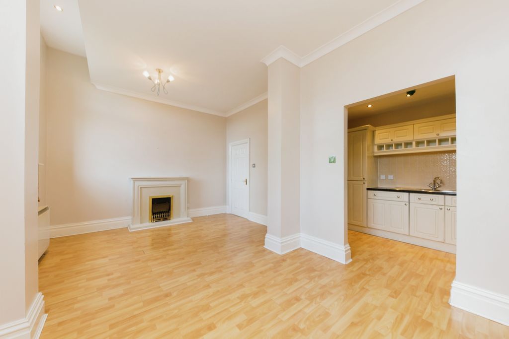 Additional image 8 of 2 bed flat for saleThe Uplands, Bishopton Drive, Macclesfield, Cheshire SK11