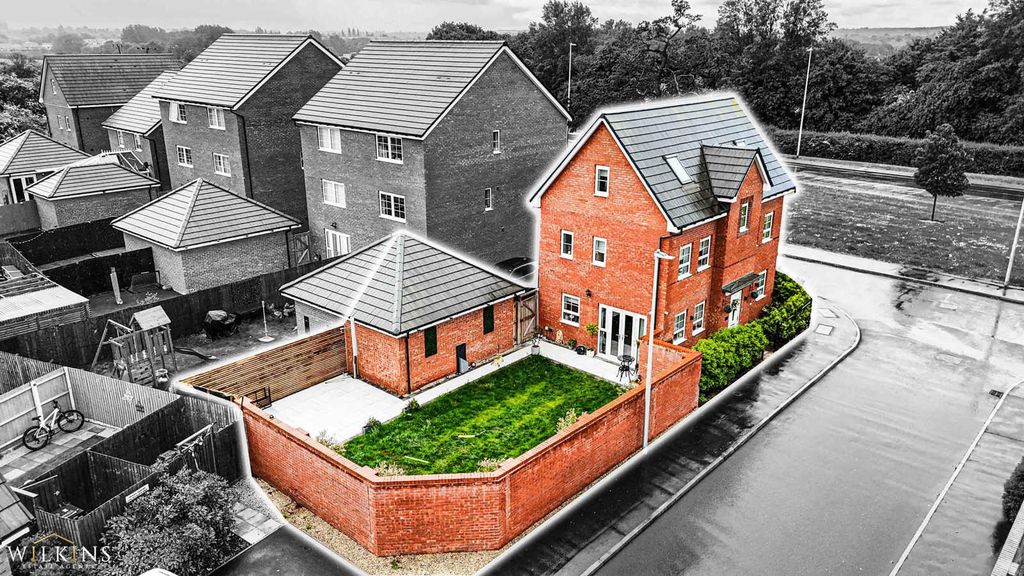 Additional image 29 of 4 bed detached house for saleFleece Lane, Nuneaton, Warwickshire CV11