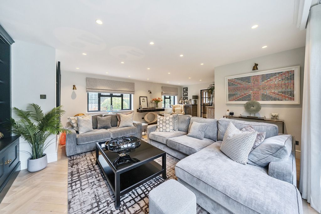 Additional image 4 of 4 bed detached house for saleChislehurst Road, Petts Wood, Orpington BR5