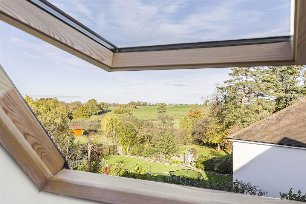 Additional image 22 of 5 bed detached house for saleWestwood Close, Potters Bar, Hertfordshire EN6