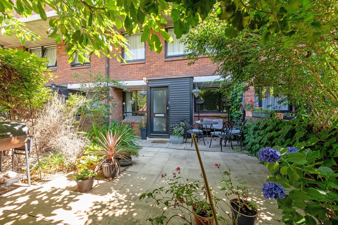 2 Bed Maisonette, Joseph Conrad House, SW1V, N1 7GU photo 4
