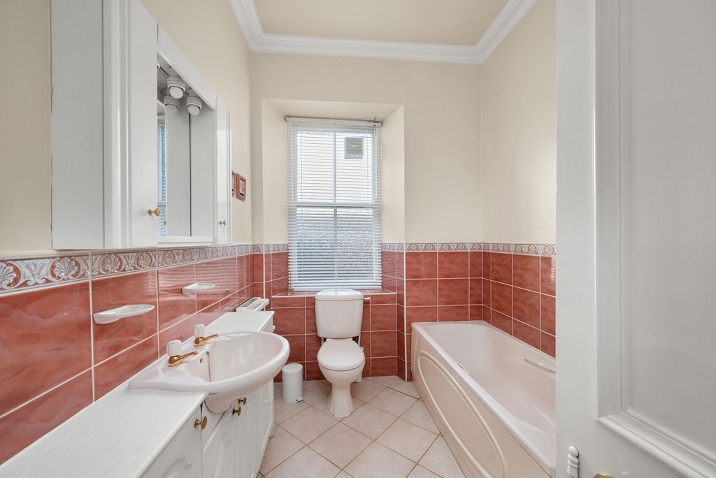 Additional image 22 of 5 bed semi-detached house for sale2A Bingham Terrace, Dundee DD4